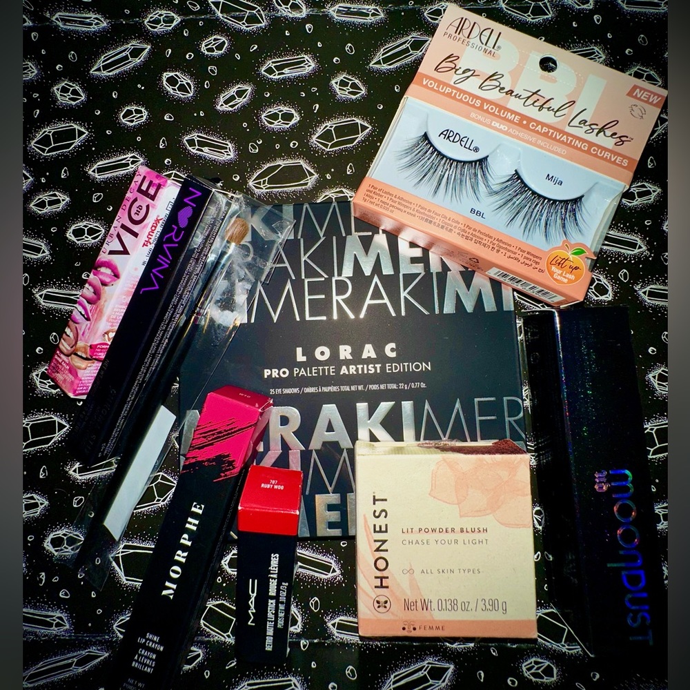 Makeup goodie bag #2 Lorac Pro Palette, Mac, Urban Decay…!